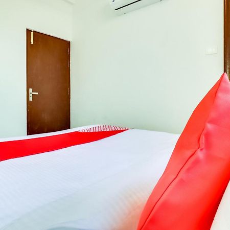 Hotel O The Velvet Chinhat Tiraha Buitenkant foto